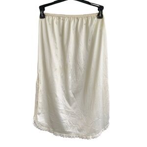 Vintage 50s 60s Yellow Slip Skirt Fortune Union Tag Nylon